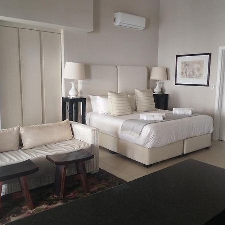 Ana'S Place Apartments موسيلباي المظهر الخارجي الصورة