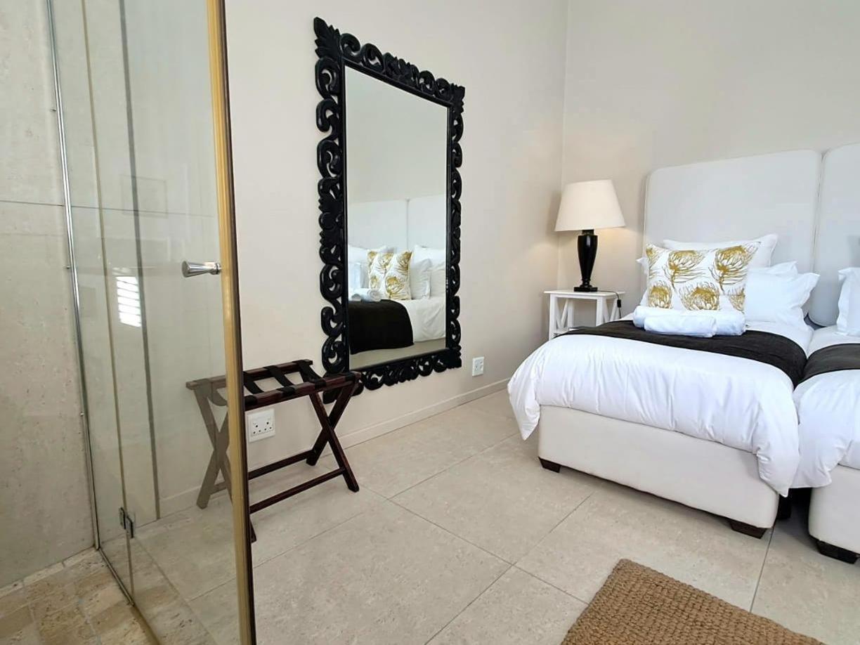 Ana'S Place Apartments موسيلباي الغرفة الصورة