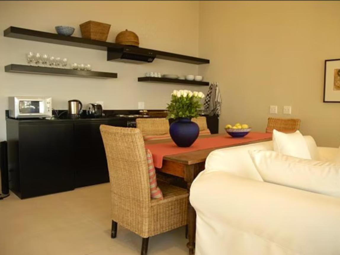 Ana'S Place Apartments موسيلباي الغرفة الصورة